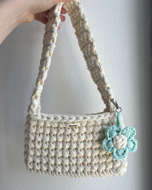 Háčkovaná cloud bag S