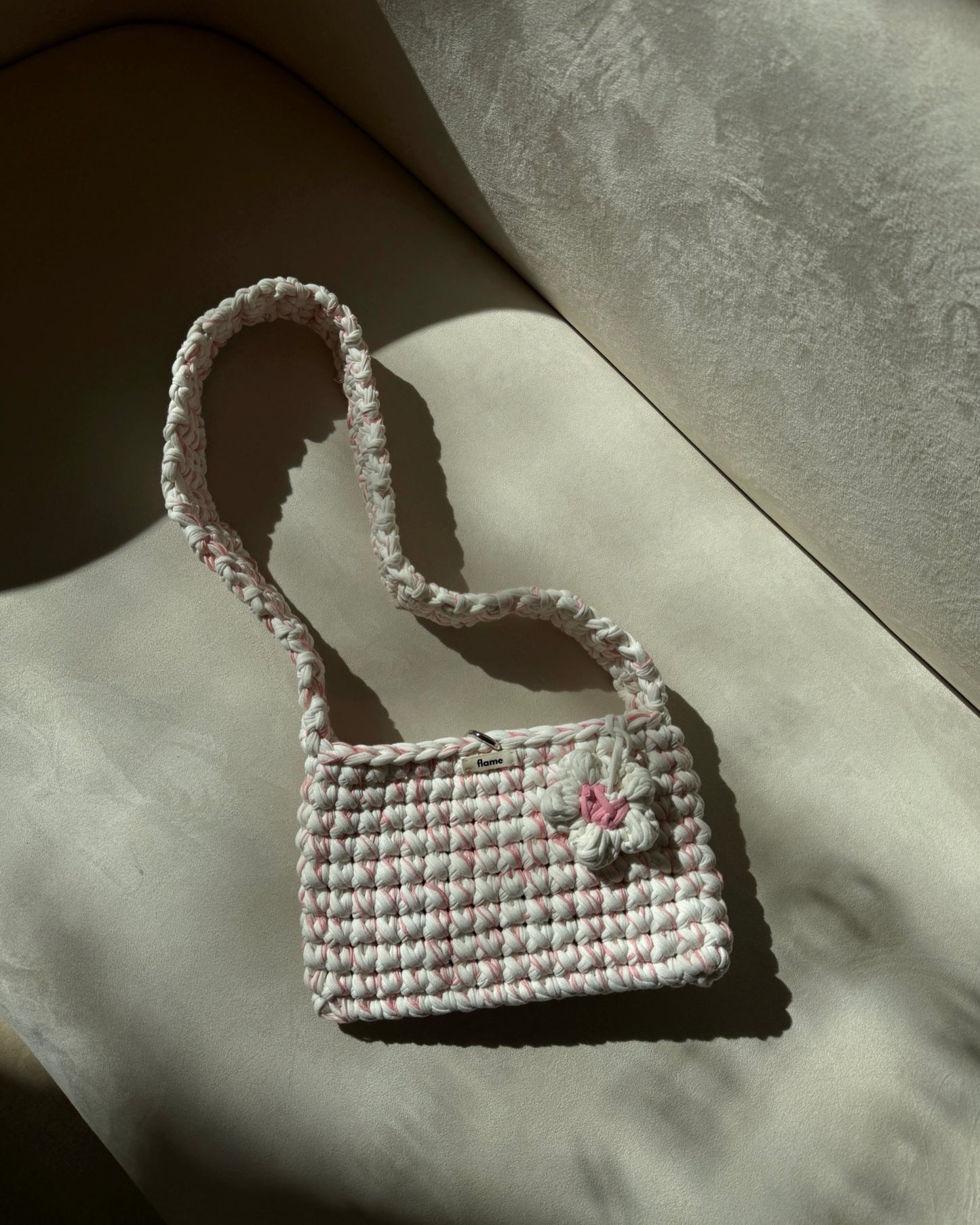 Háčkovaná crossbody kabelka L