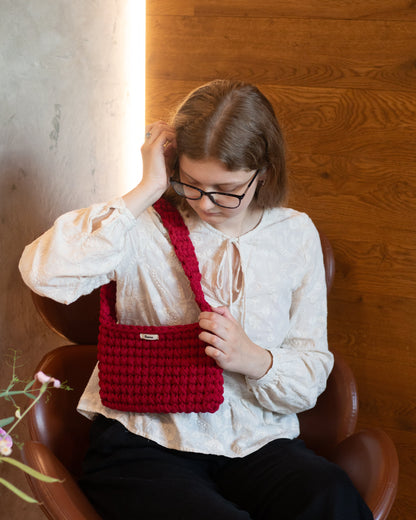 Háčkovaná cloud bag M
