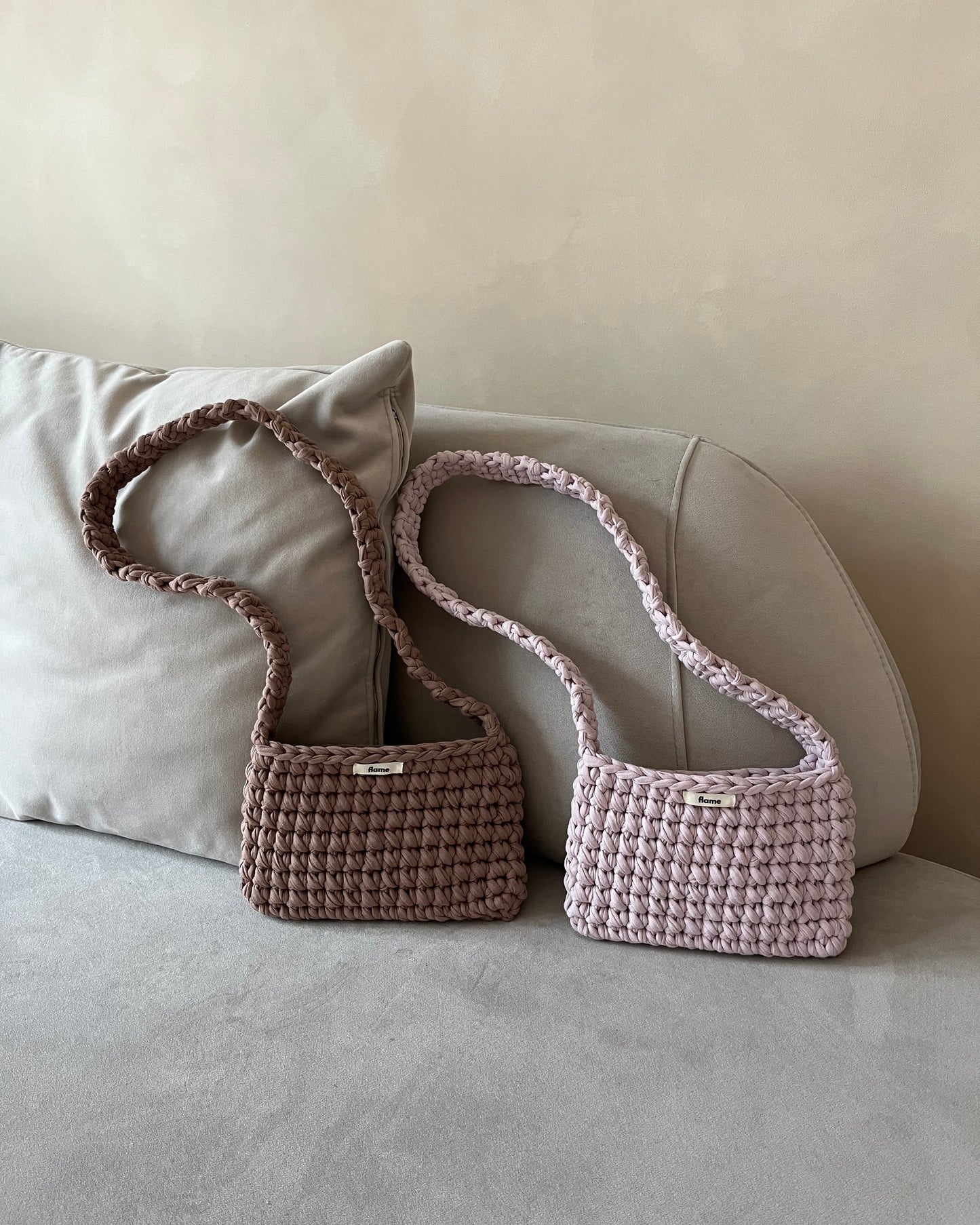 Háčkovaná crossbody kabelka S